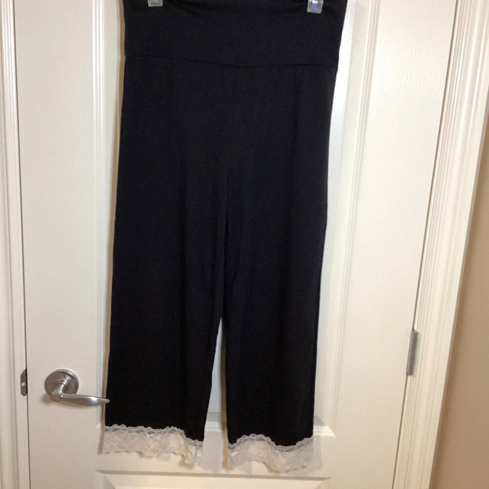 Lusome Women's Pajamas Pants Bottoms Black w White Lace Trim Size XS Sleepwear